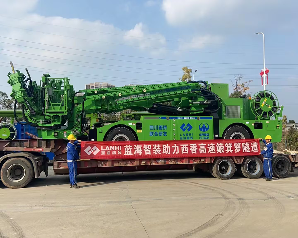 J9九游会真人游戏第一品牌助力西香高速簸箕箩隧道