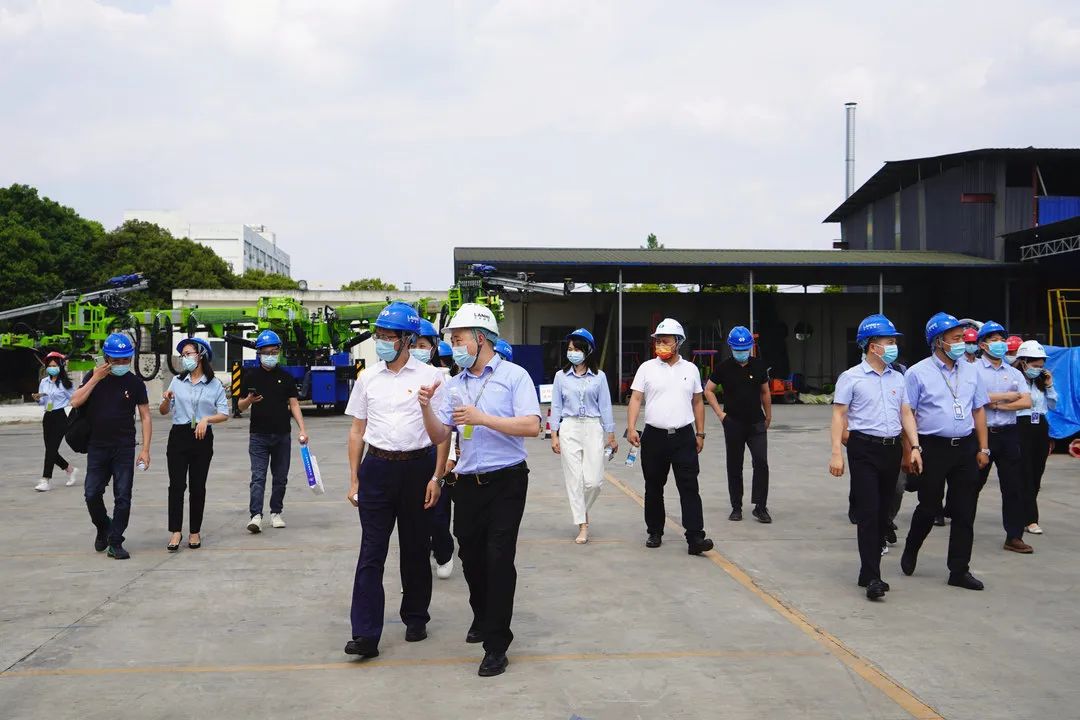 四川省企业经济促进会李光明书记莅临J9九游会真人游戏第一品牌调研